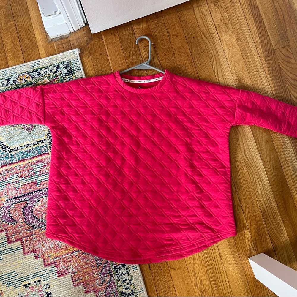 Tuckernuck Quilted Pink Long Sleeve Sweatshirt/Top